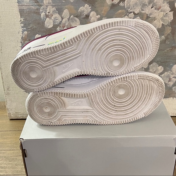 Nike Air Force 1 (LVB) - Picture 3 of 3